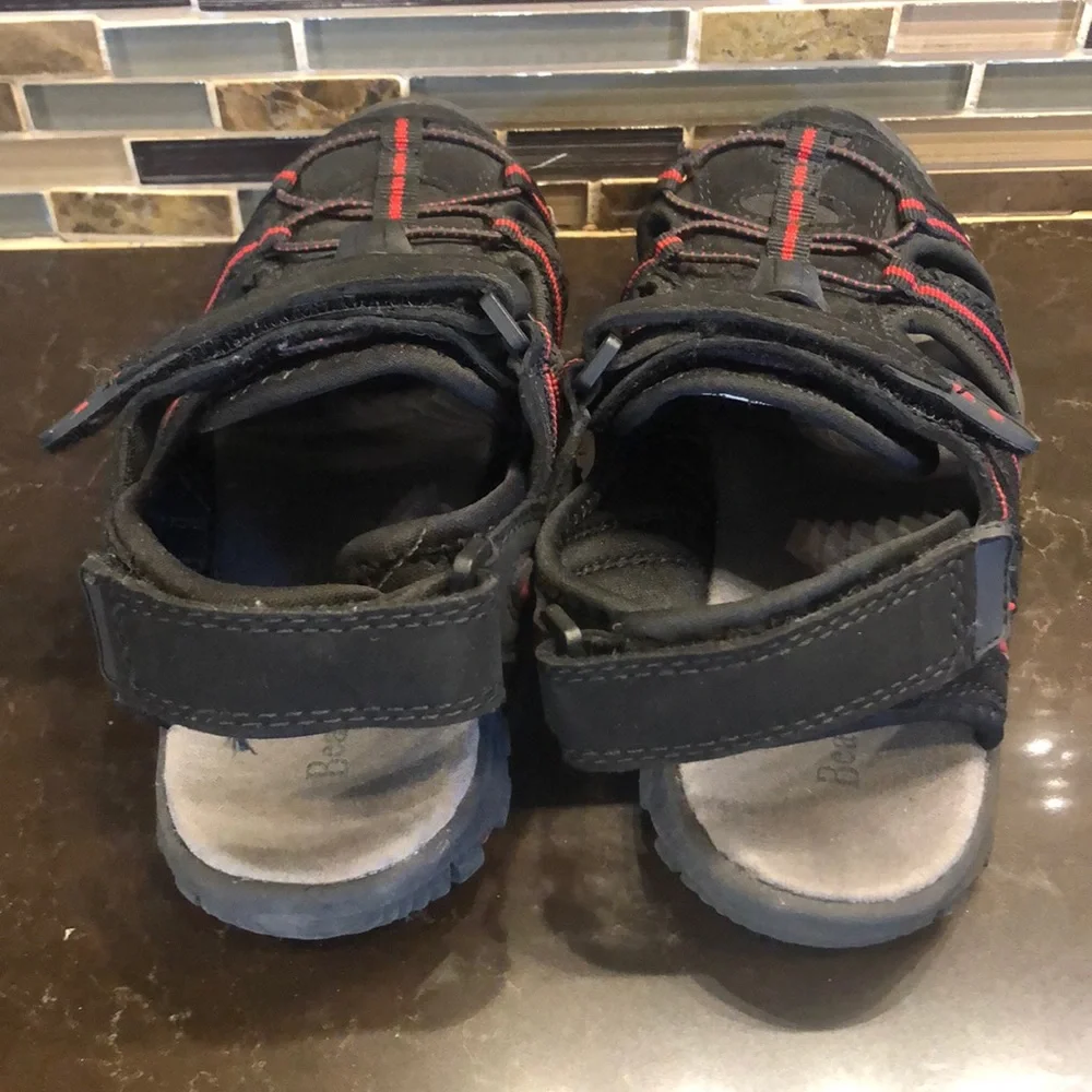 Beaver Creek kids black‎ red adventure Ari sandals